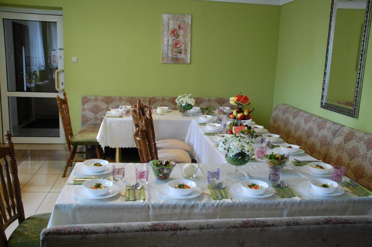 Koral Bed & Breakfast Koszalin Exterior foto